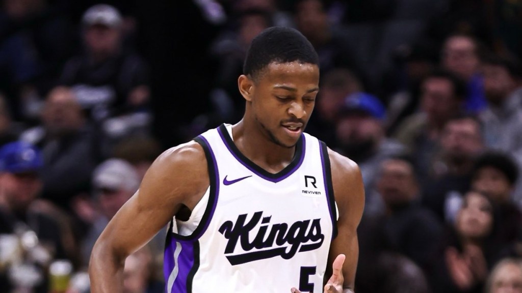 ¡OTRA BOMBA! DE’AARON FOX A LOS&nbsp;SPURS