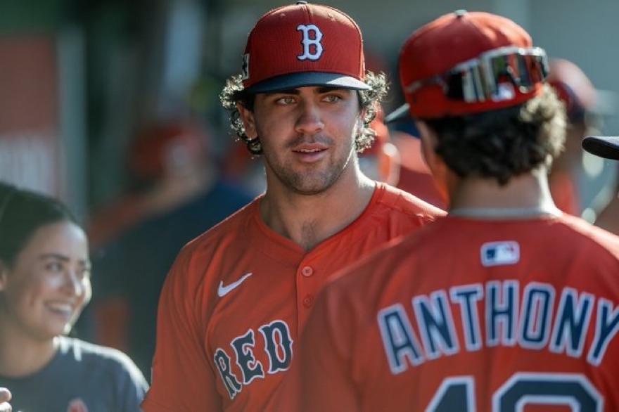 Marcelo Mayer sigue brillando en ligas menores, pero Boston aún no le abre las&nbsp;puertas