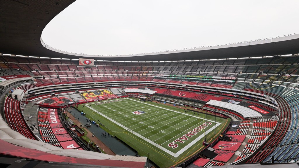 Las remodelaciones en el Estadio Azteca han impedido el regreso la de la NFL al país.