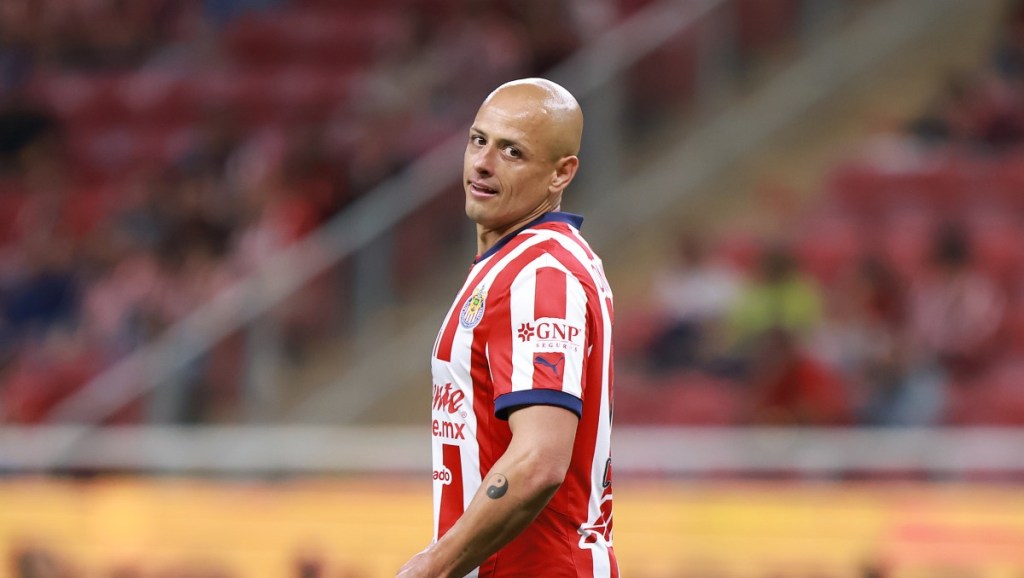 Chicharito genera tensión en Chivas tras declaraciones&nbsp;machistas
