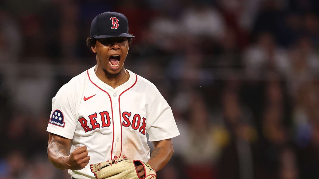 Fenway se rinde ante Bello: el dominicano hace historia con su primer juego&nbsp;completo