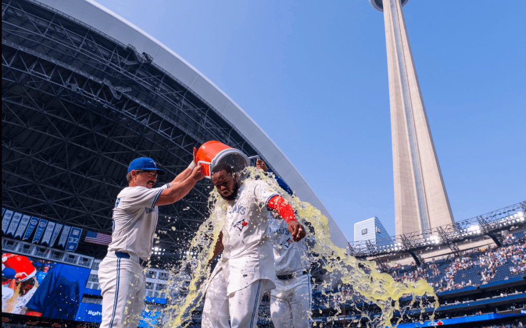 Toronto se lleva la serie ante Cachorros con brillo de Scherzer y Guerrero&nbsp;Jr.
