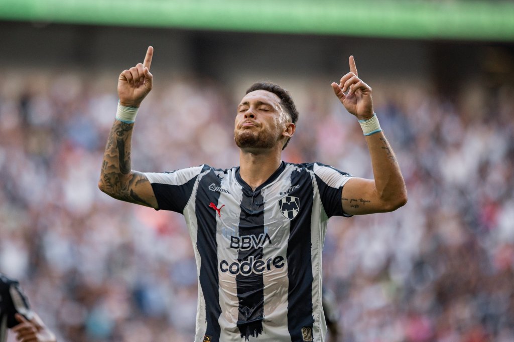 De la mano de Lucas Ocampos Rayados suma su cuarta victoria al hilo en la liga&nbsp;mx