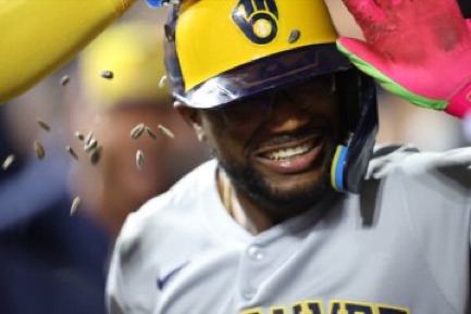 Milwaukee hace historia: 14 victorias consecutivas y nuevo récord de&nbsp;franquicia