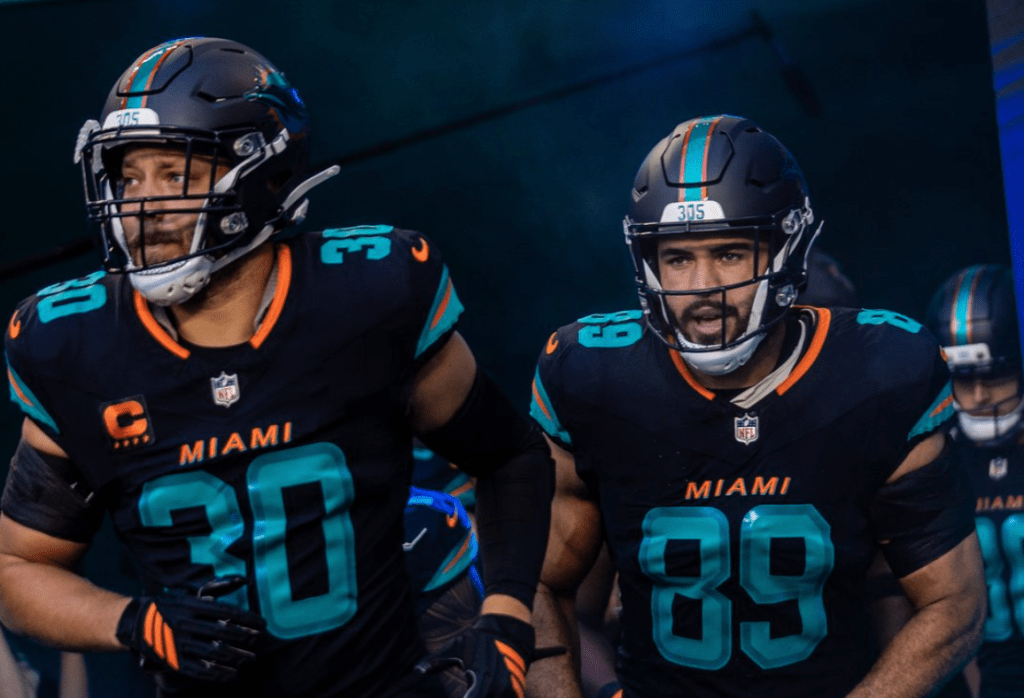 ¡Victoria con dolor! Dolphins vencen a Jets pero pierden a Tyreek&nbsp;Hill