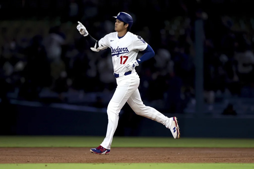 Dodgers sobreviven en Arizona y ganan en 11&nbsp;entradas