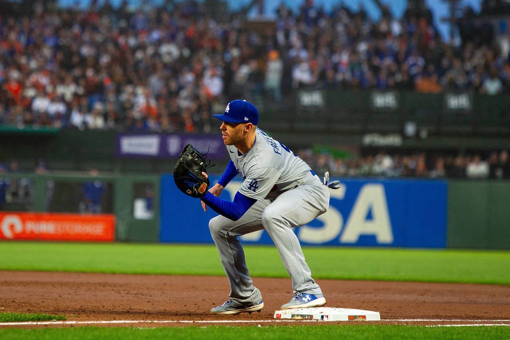 Los Dodgers sobreviven al intento de remontada en Filadelfia y se colocan a un paso de la&nbsp;NLCS