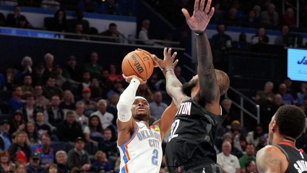 Oklahoma City Thunder, liderados por Shai Gilgeous-Alexander, debutan con victoria en su estreno como&nbsp;campeones.