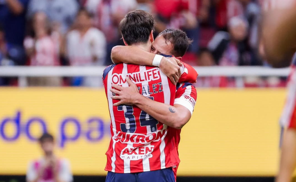 Chivas domina a Rayados y cierra el torneo en modo&nbsp;candidato