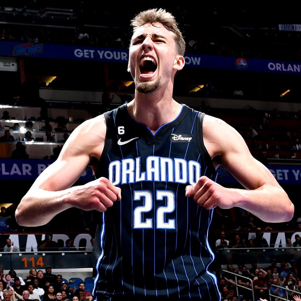 Franz Wagner explota con 37 puntos y guía al Magic a demoledora victoria 133–112 en&nbsp;casa