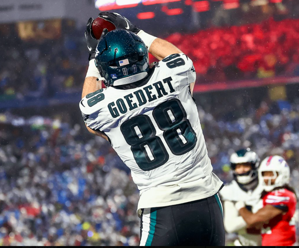 Eagles ganan 13–12 a Bills y sobreviven a un final de&nbsp;infarto