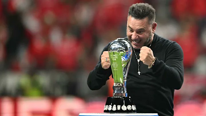 ¿Liga competitiva o liga de escritorio? Mohamed alza la&nbsp;voz