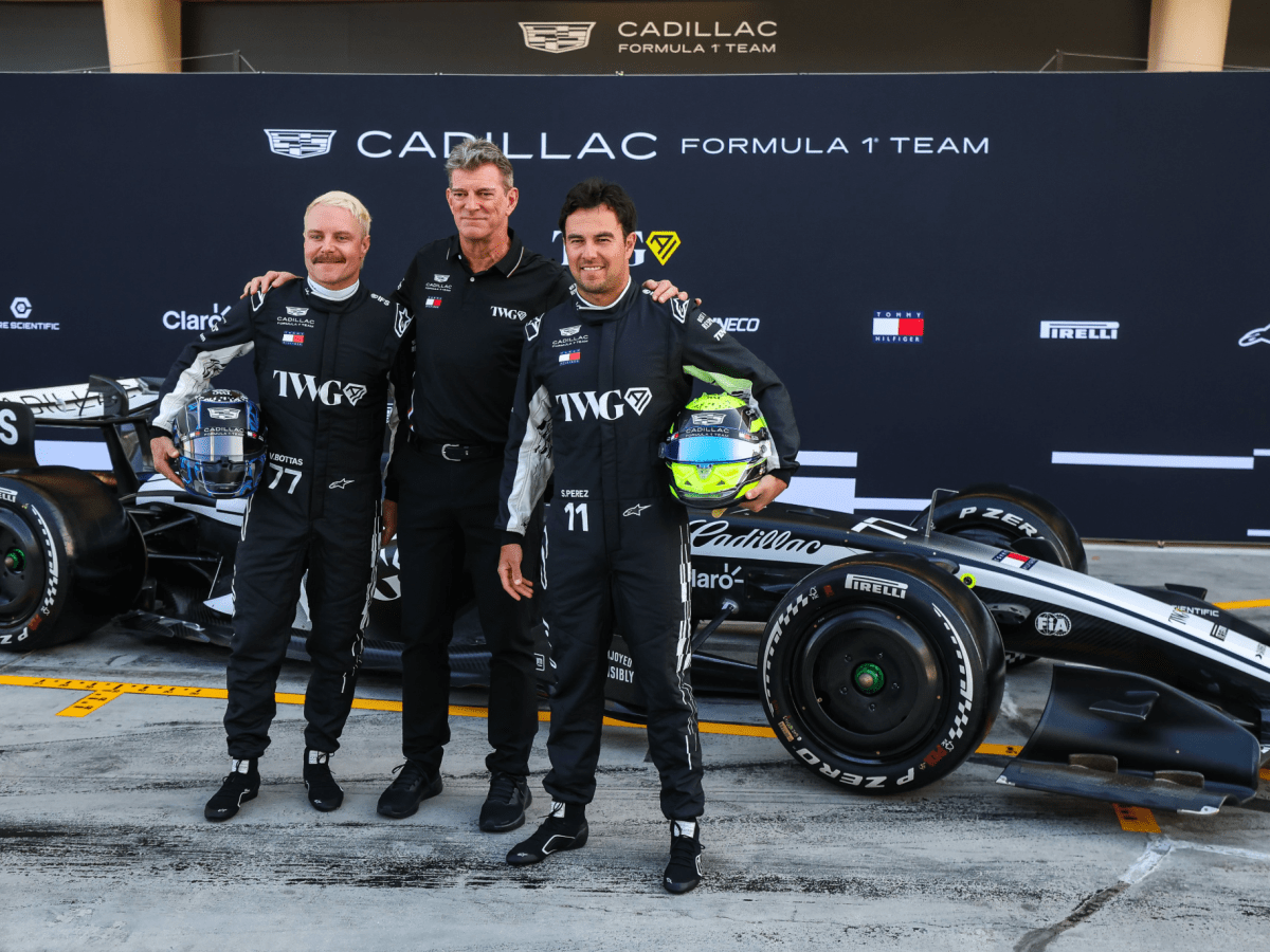 Checo Pérez continúa  pretemporada con Cadillac en&nbsp;Bahréin