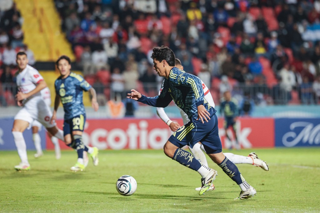 AMÉRICA ARRANCA CON EL PIE DERECHO: VICTORIA&nbsp;AGÓNICA