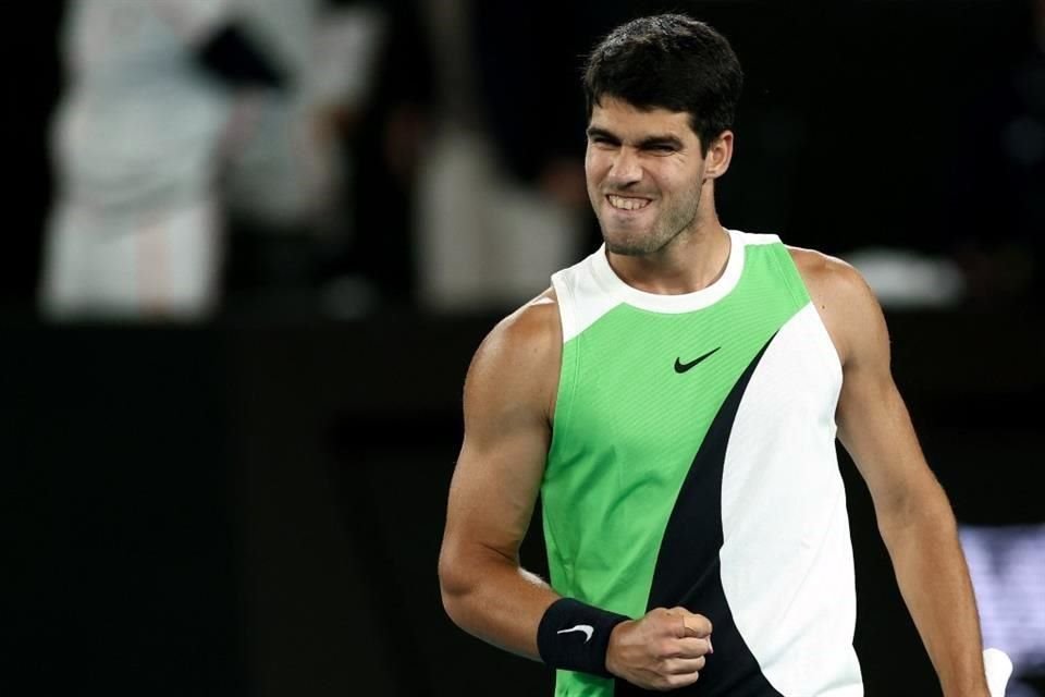 ALCARAZ VENCE A DJOKOVIC: JUGADOR MÁS JOVEN EN CONSEGUIR LOS CUATRO GRAND SLAM