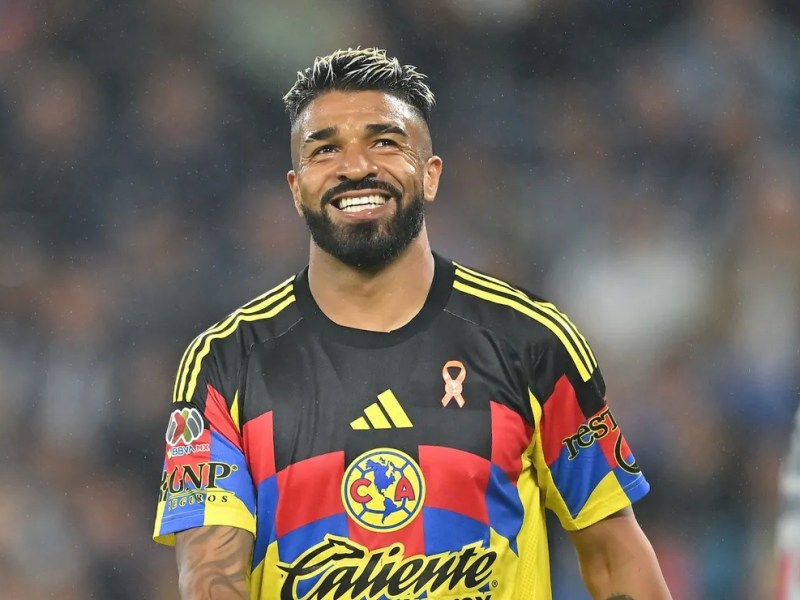 Aguirre aterriza en la Sultana del Norte para firmar con&nbsp;Tigres